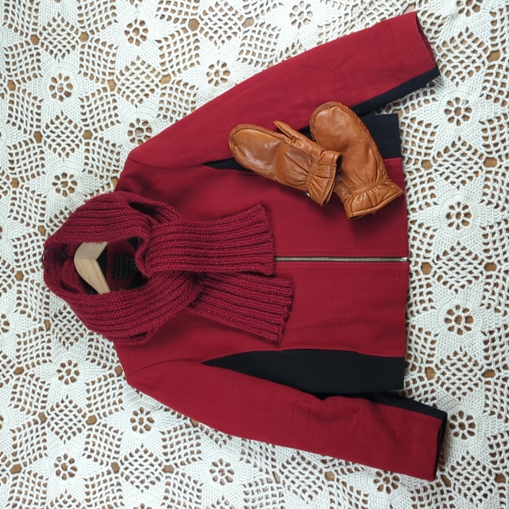 Cashmere Wool Blend Red And Black Light Weight Zip Up Jacket
